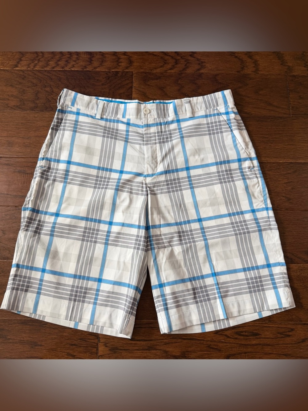 Nike Golf Men Shorts Tour Performance Dri fit 34x11 blue/gray plaid Stretch